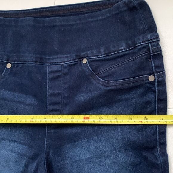 Seven7 Ultra High-Rise Pull On Jeans Style Leggings Size 6 - Picture 5 of 10